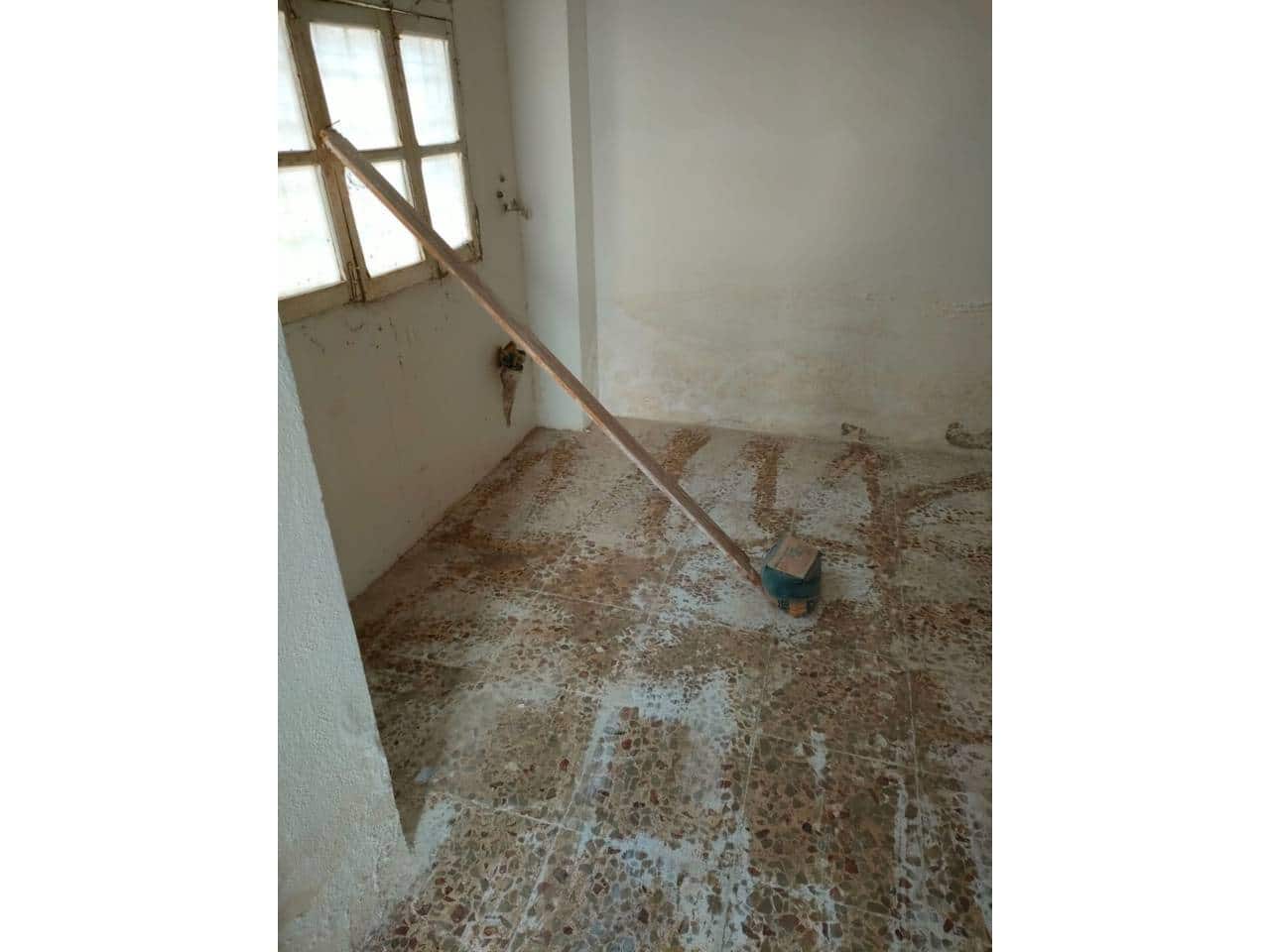 3 Zimmer Haus zu verkaufen in Baza - 35.000 € (Ref: 9552851)