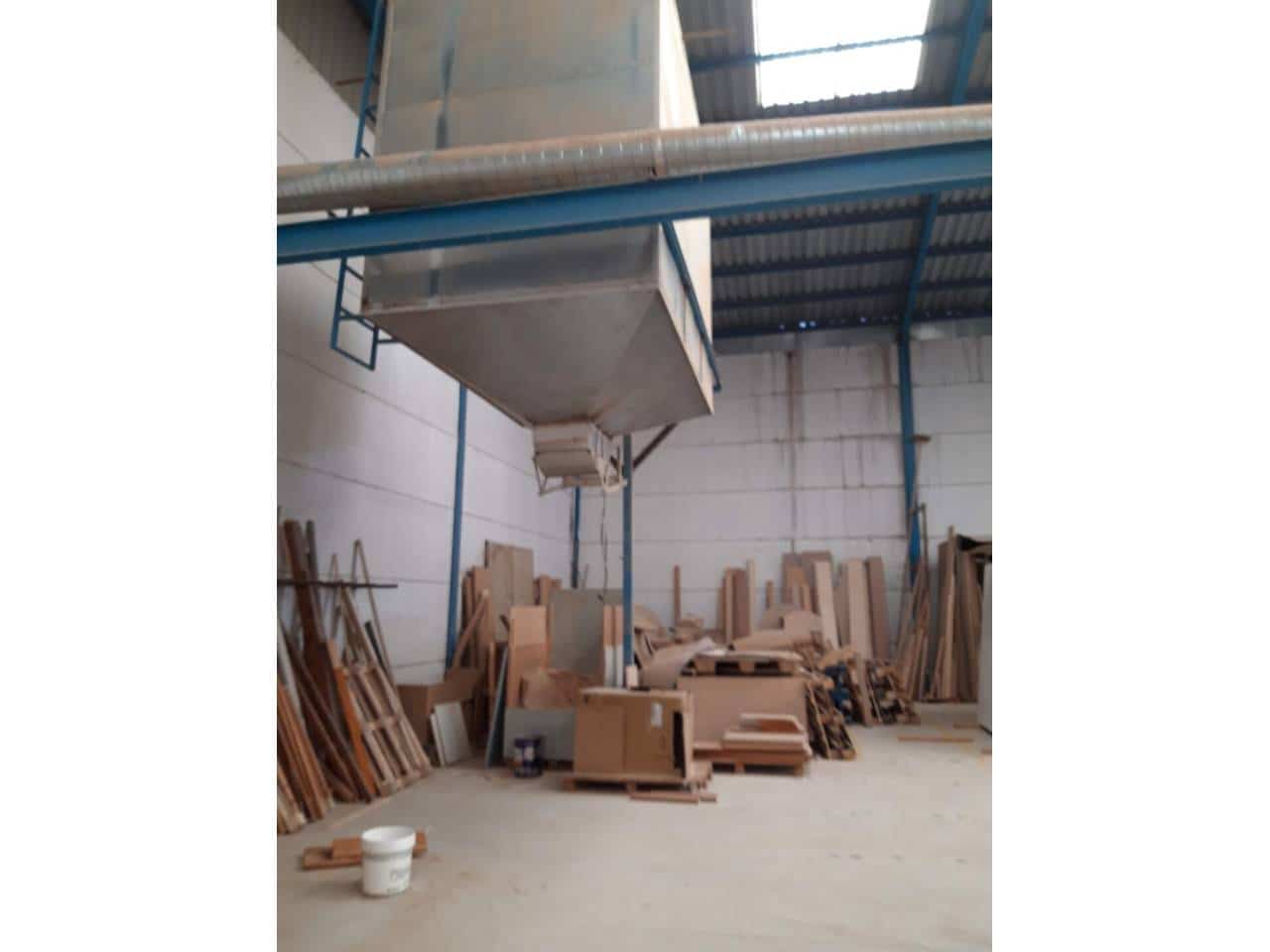 Local Commercial à vendre à Baza - 300 000 € (Ref: 9552854)