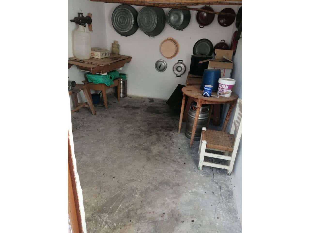 3 soveværelse Hulehus til salg i Cullar med garage - € 40.000 (Ref: 9552856)