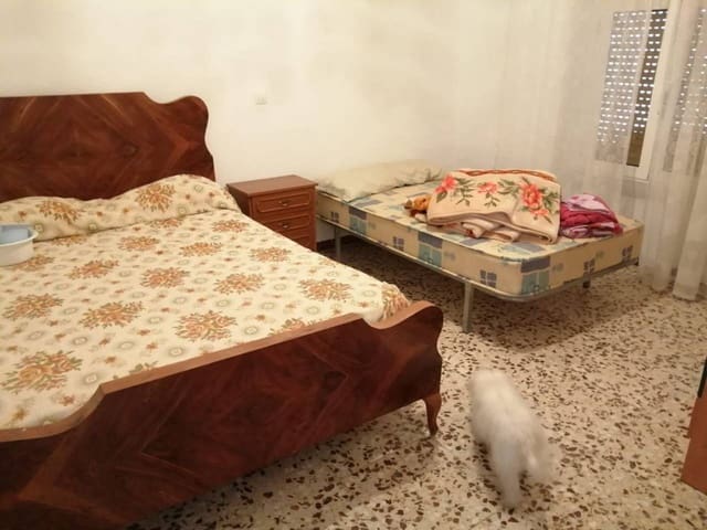 3 soveværelse Hulehus til salg i Cúllar med garage - € 40.000 (Ref: 9552856)