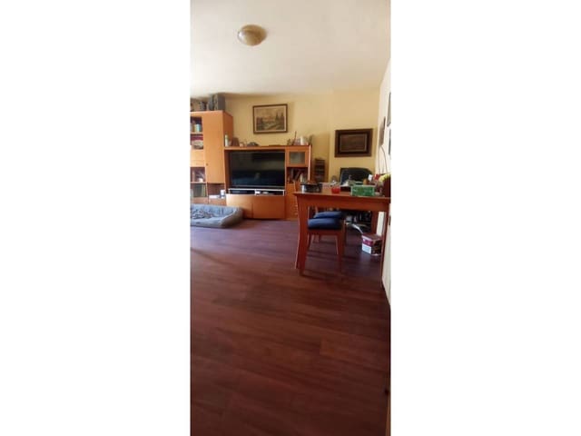 4 Zimmer Doppelhaus zu verkaufen in Baza mit Garage - 150.000 € (Ref: 9552857)