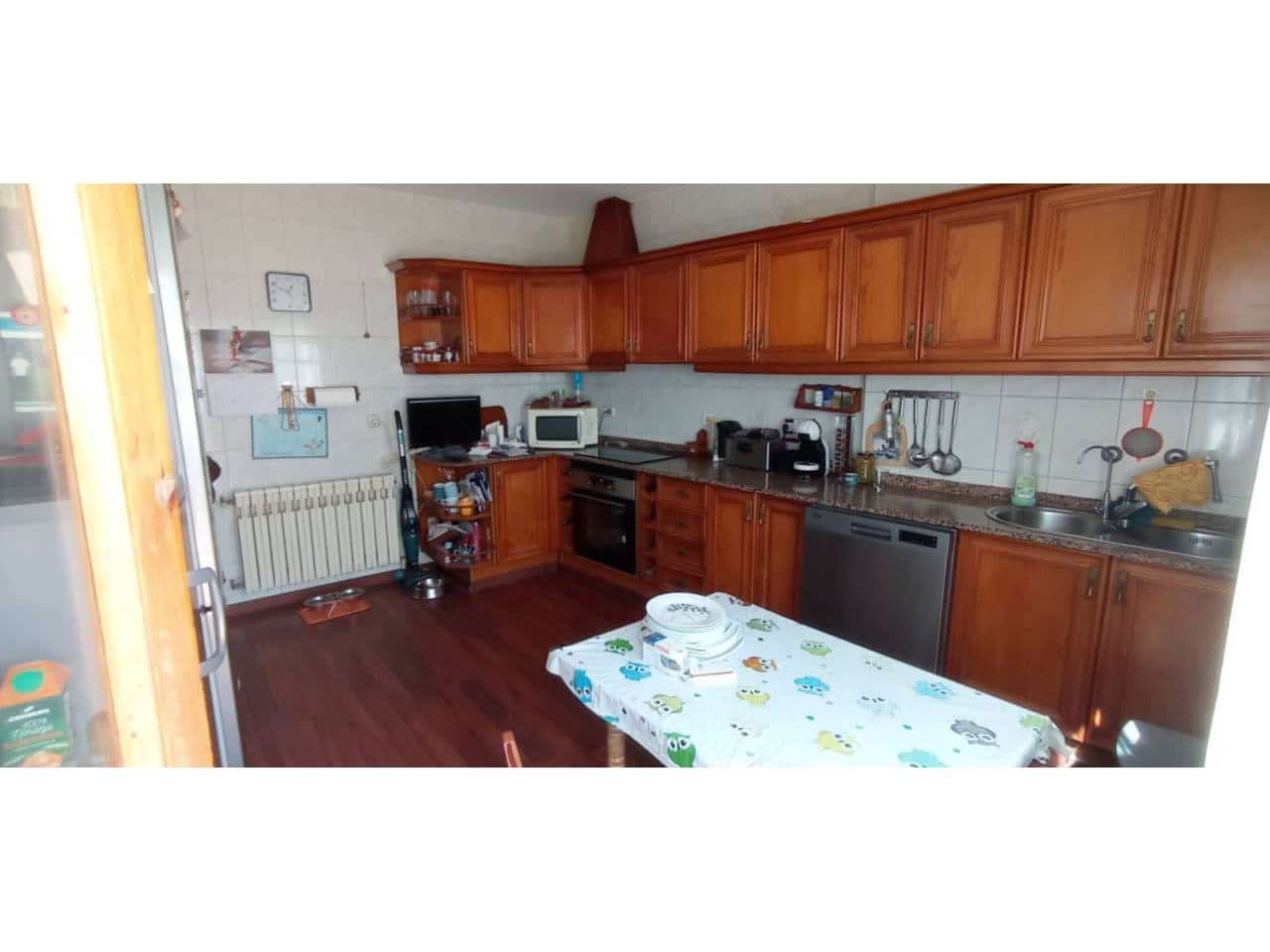 4 Zimmer Doppelhaus zu verkaufen in Baza mit Garage - 150.000 € (Ref: 9552857)