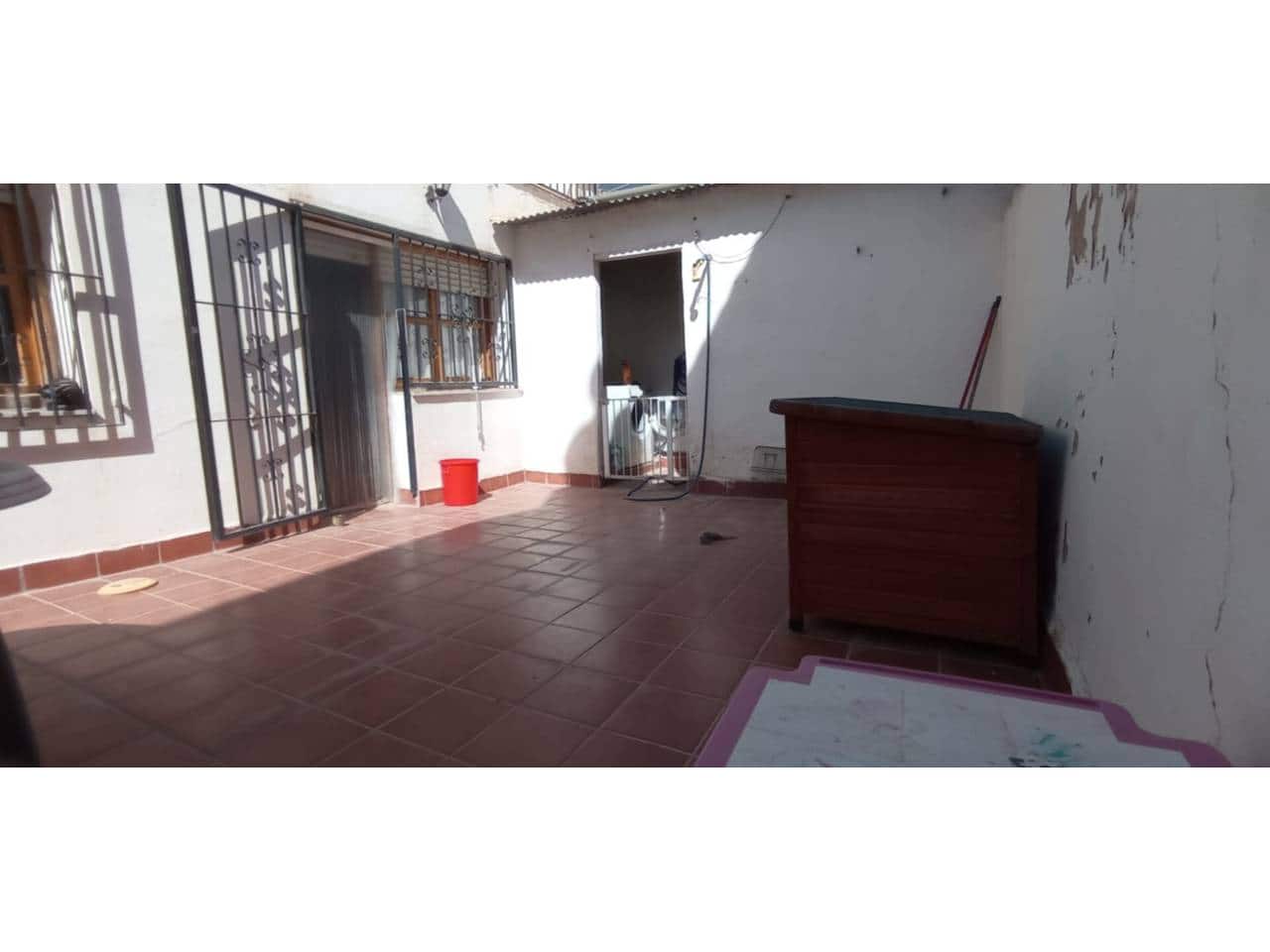 4 Zimmer Doppelhaus zu verkaufen in Baza mit Garage - 150.000 € (Ref: 9552857)