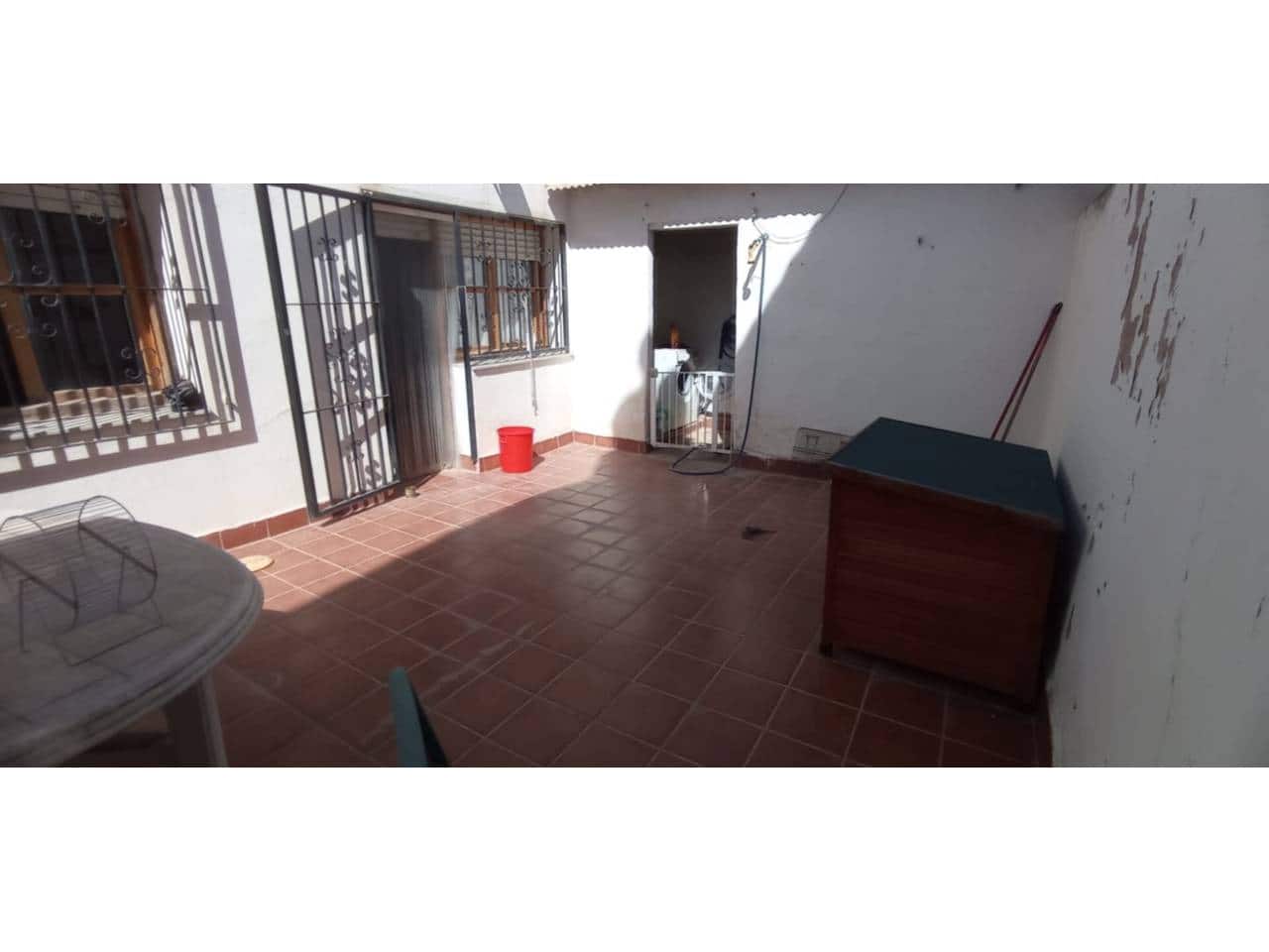 4 Zimmer Doppelhaus zu verkaufen in Baza mit Garage - 150.000 € (Ref: 9552857)