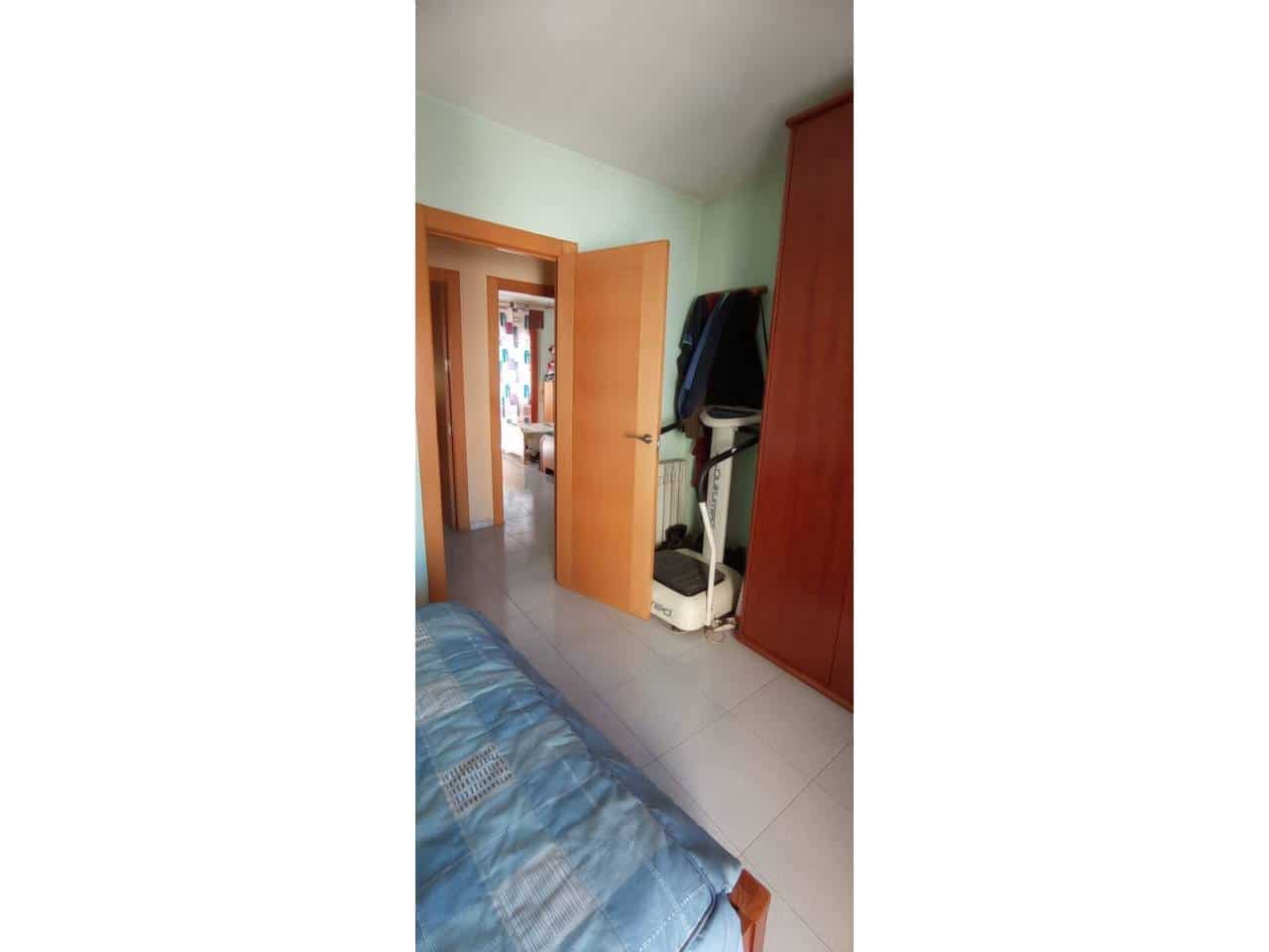 4 Zimmer Doppelhaus zu verkaufen in Baza mit Garage - 150.000 € (Ref: 9552857)