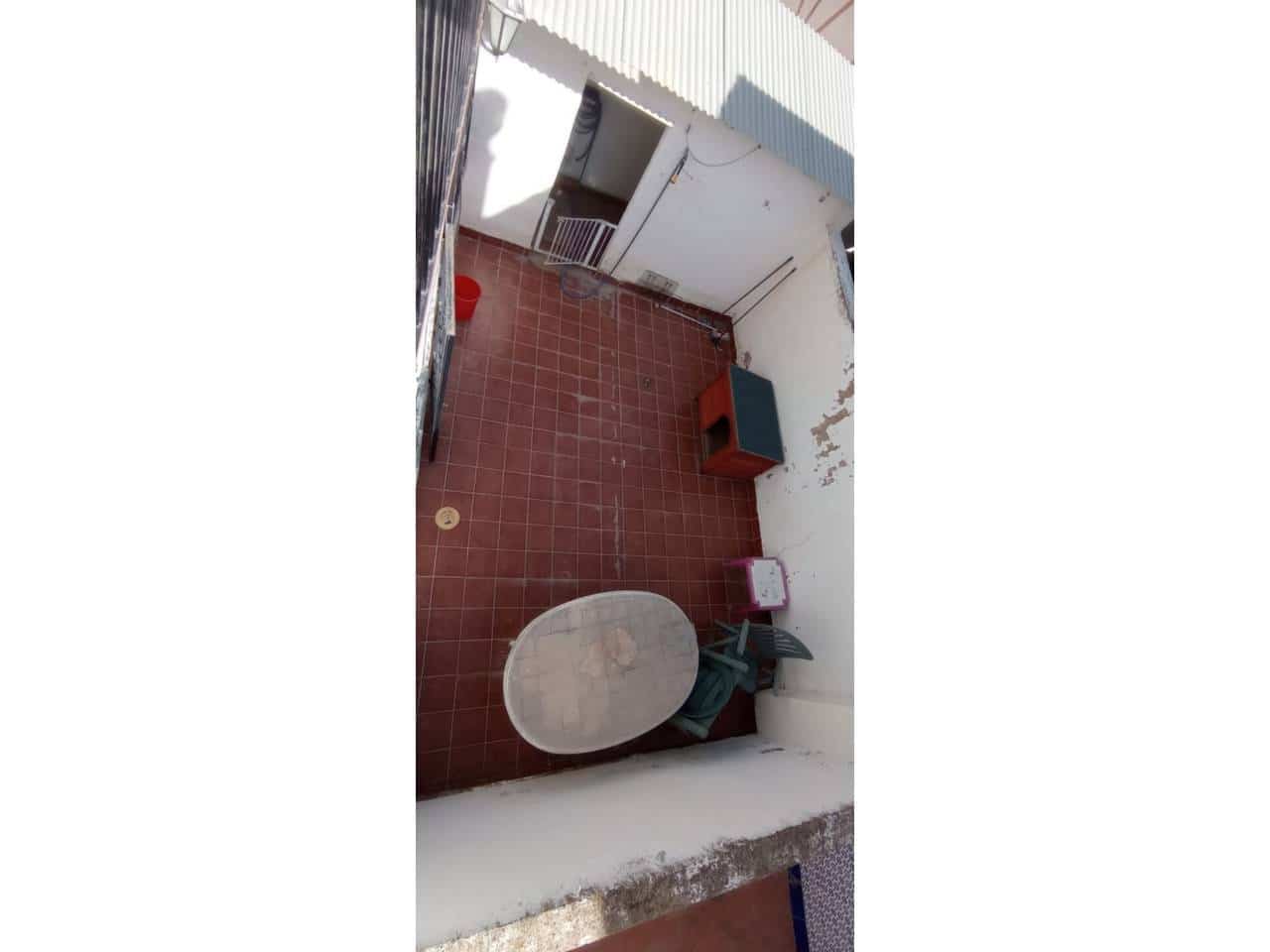 4 Zimmer Doppelhaus zu verkaufen in Baza mit Garage - 150.000 € (Ref: 9552857)