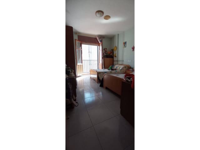 4 Zimmer Doppelhaus zu verkaufen in Baza mit Garage - 150.000 € (Ref: 9552857)