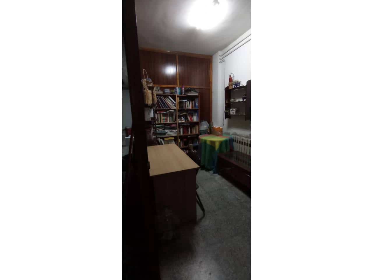 4 Zimmer Doppelhaus zu verkaufen in Baza mit Garage - 150.000 € (Ref: 9552857)