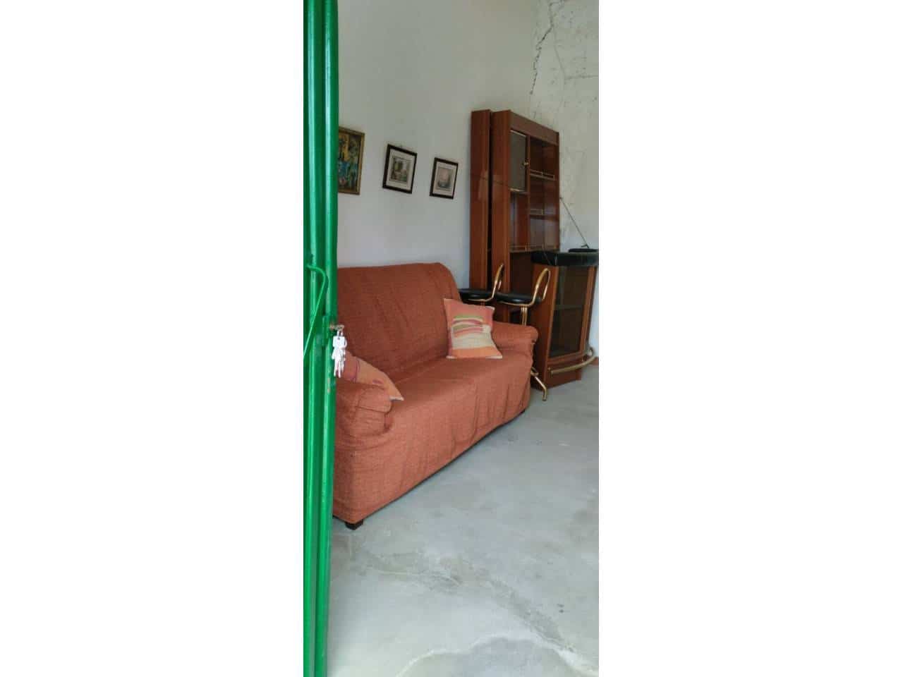 2 soveværelse Hulehus til salg i Benamaurel med garage - € 40.000 (Ref: 9552860)