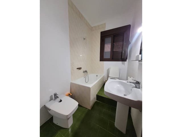 3 bedroom Flat for sale in Baza - € 110,000 (Ref: 9552862)