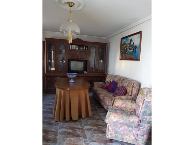 5 soveværelse Hulehus til salg i Castilléjar med garage - € 60.000 (Ref: 9552863)