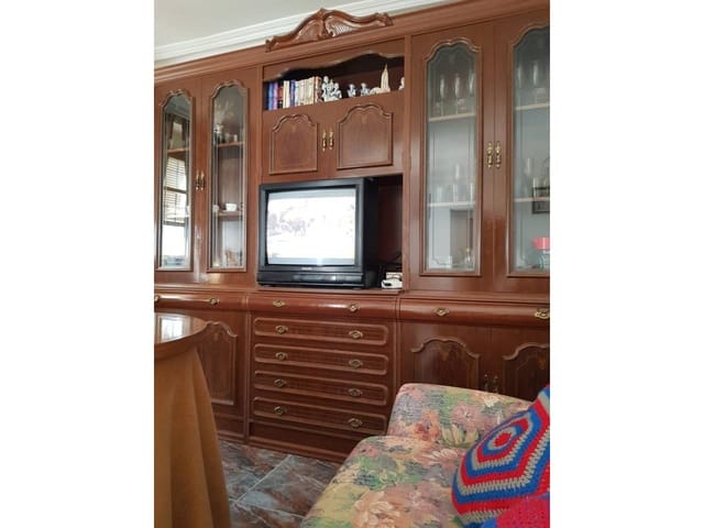 5 soveværelse Hulehus til salg i Castilléjar med garage - € 60.000 (Ref: 9552863)