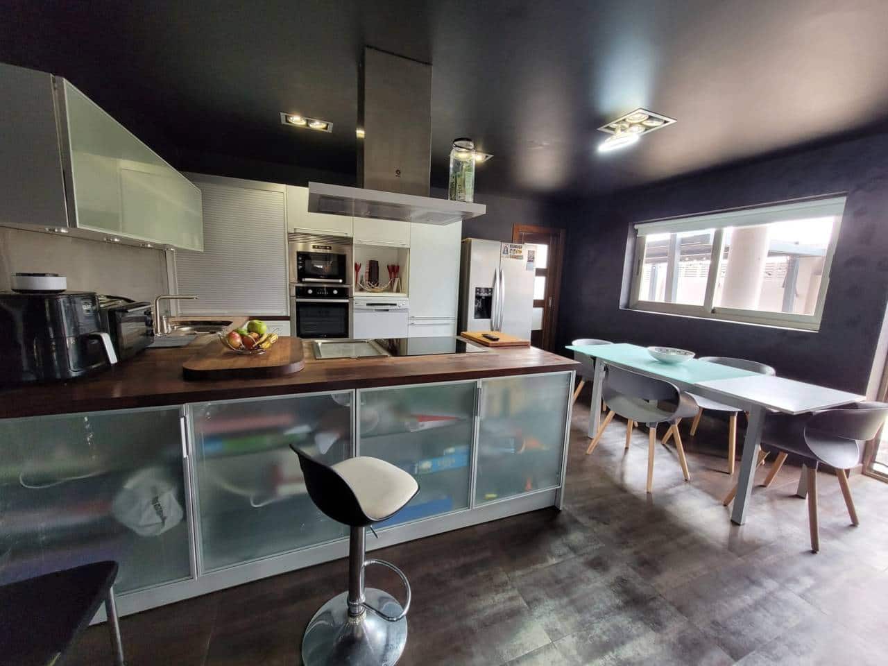 5 soveværelse Villa til salg i Baza med swimmingpool garage - € 599.000 (Ref: 9552865)