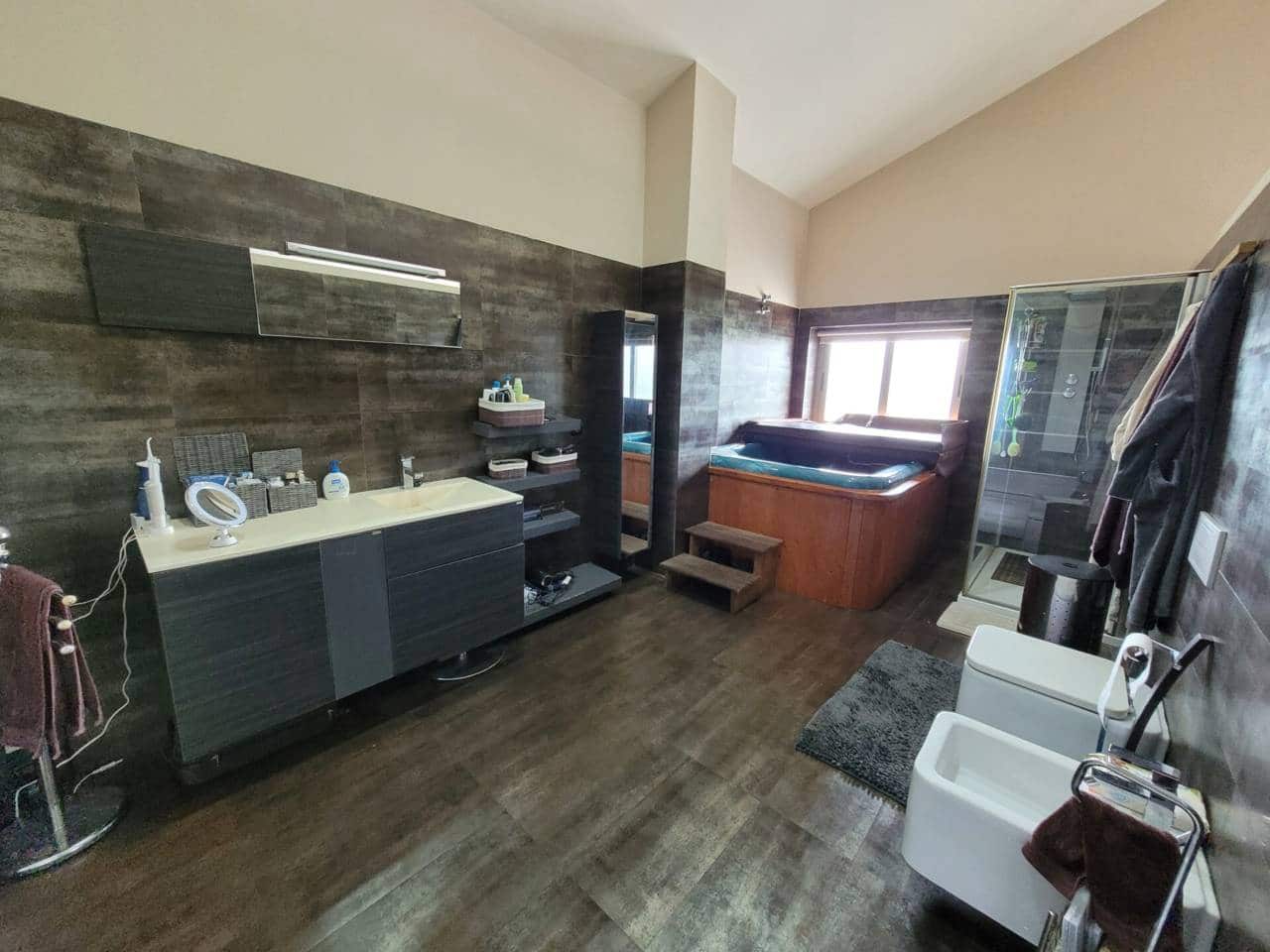 5 soveværelse Villa til salg i Baza med swimmingpool garage - € 599.000 (Ref: 9552865)