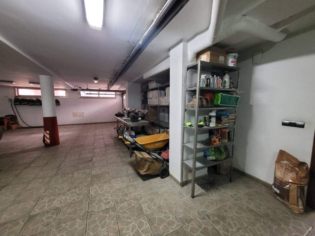 5 soveværelse Villa til salg i Baza med swimmingpool garage - € 599.000 (Ref: 9552865)