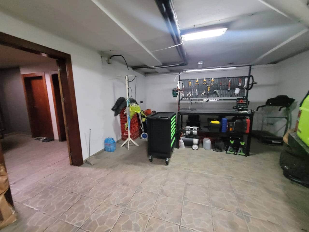 5 soveværelse Villa til salg i Baza med swimmingpool garage - € 599.000 (Ref: 9552865)