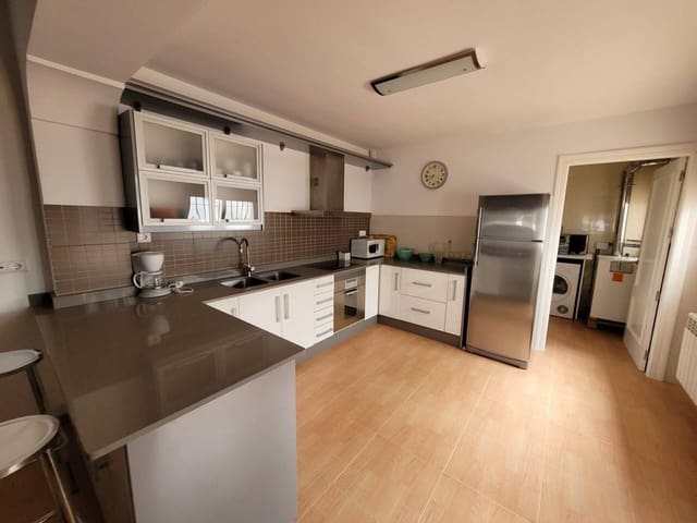 7 sovrum Hus till salu i Baza med garage - 300 000 € (Ref: 9552866)