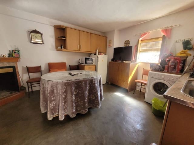 3 chambre Maison de Ville à vendre à Baza - 45 000 € (Ref: 9552867)