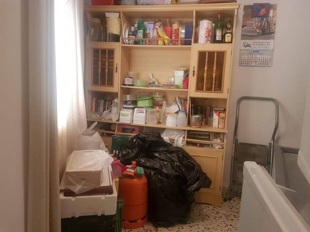 3 chambre Appartement à vendre à Baza avec garage - 85 000 € (Ref: 9552868)