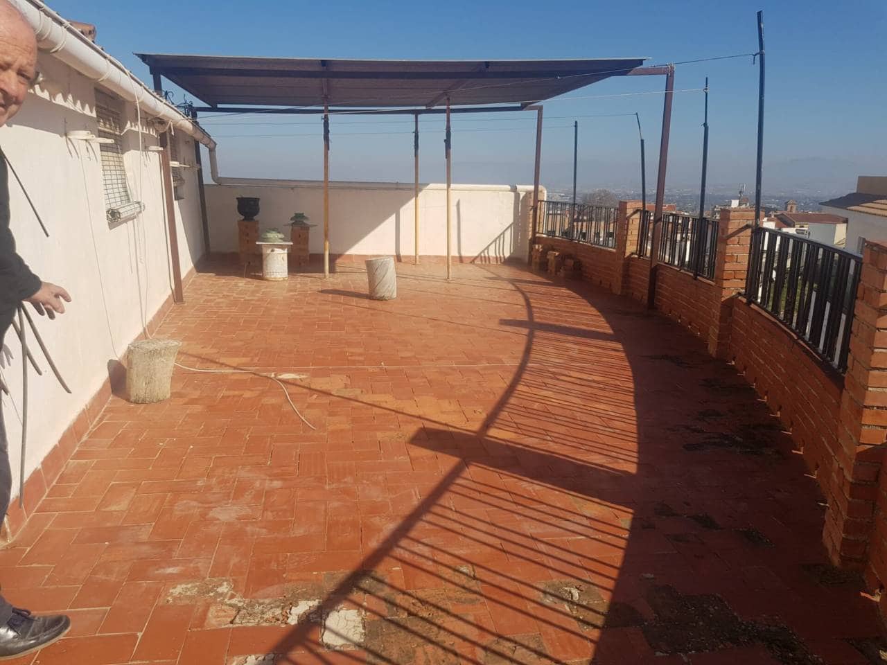 Apartamento de 3 habitaciones en Baza en venta con garaje - 85.000 € (Ref: 9552868)