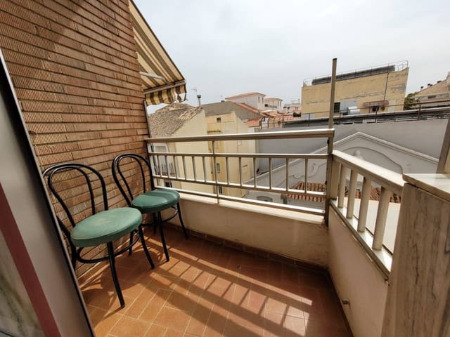 Piso de 3 habitaciones en Baza en venta con garaje - 110.000 € (Ref: 9552869)