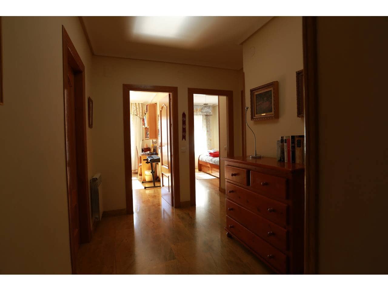 Piso de 5 habitaciones en Baza en venta con garaje - 184.000 € (Ref: 9552870)