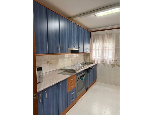 4 sovrum Lägenhet till salu i Baza - 105 000 € (Ref: 9552872)