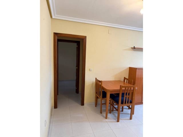 4 sovrum Lägenhet till salu i Baza - 105 000 € (Ref: 9552872)