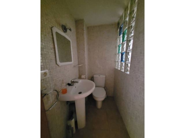 Casa de 2 habitaciones en Baza en venta - 70.000 € (Ref: 9552874)