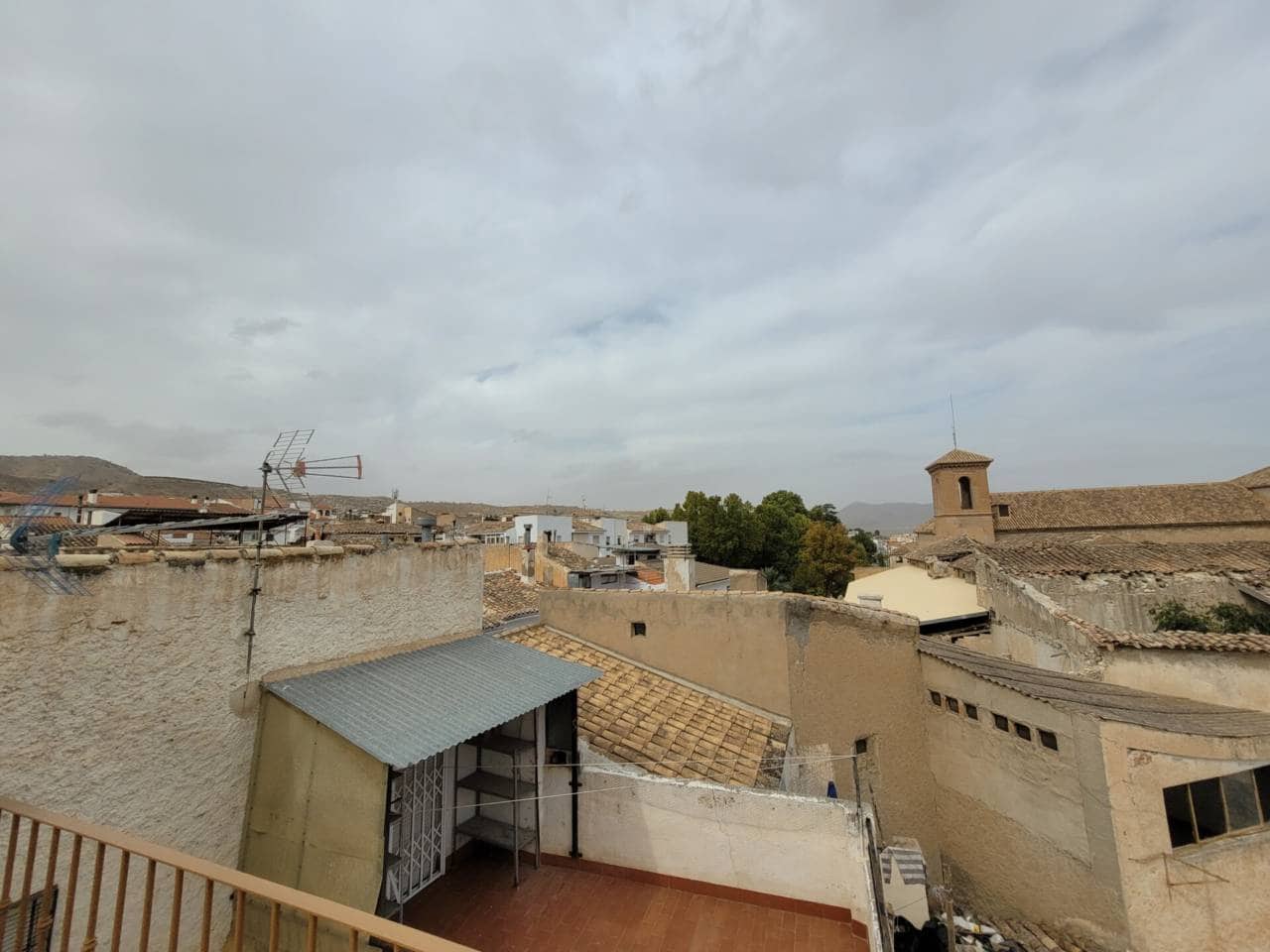 2 quarto Casa em Banda para venda em Baza - 70 000 € (Ref: 9552874)