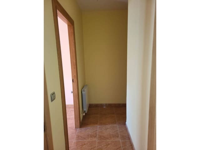 3 soveværelse Lejlighed til salg i Baza med garage - € 148.000 (Ref: 9552875)