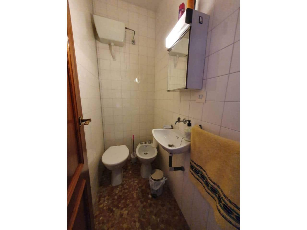 Casa de 4 habitaciones en Baza en venta con garaje - 140.000 € (Ref: 9552877)