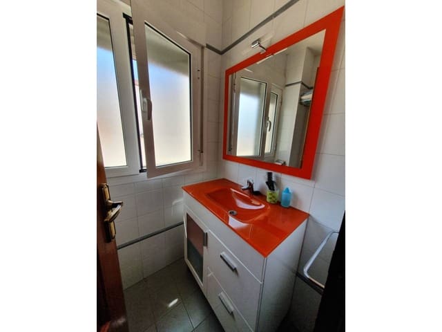 Piso de 3 habitaciones en Baza en venta con garaje - 120.000 € (Ref: 9552879)