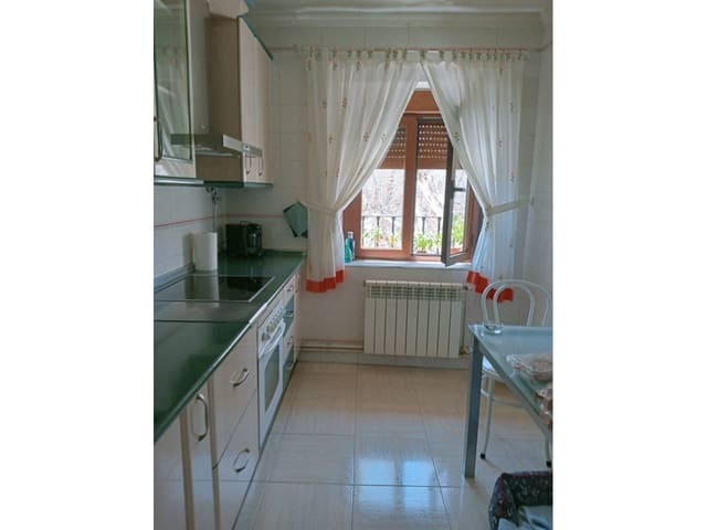 4 Zimmer Apartment zu verkaufen in Baza - 170.000 € (Ref: 9552880)