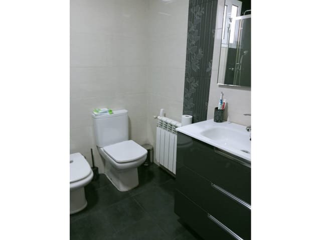 4 Zimmer Apartment zu verkaufen in Baza - 170.000 € (Ref: 9552880)