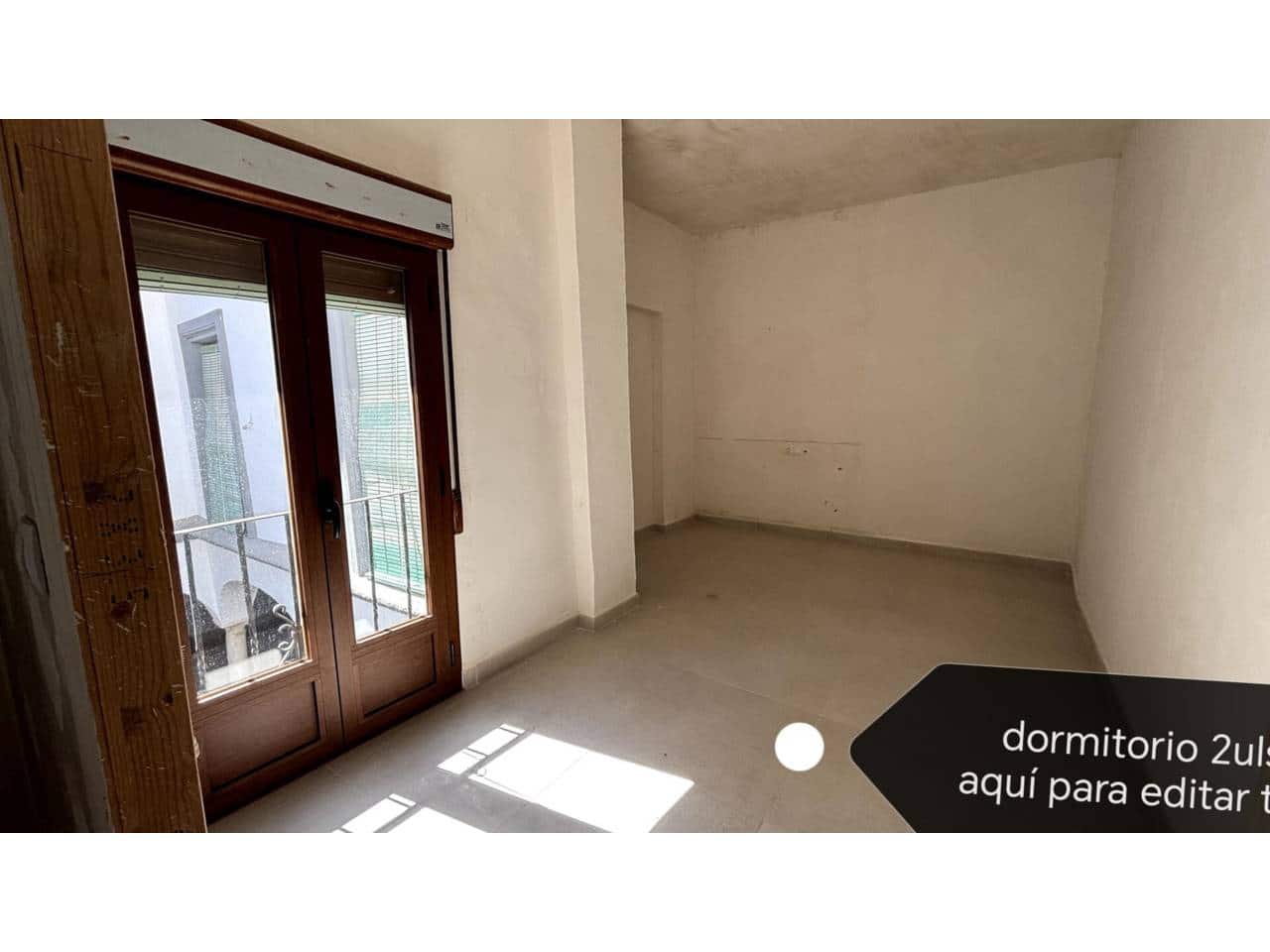 3 Zimmer Wohnung zu verkaufen in Baza - 100.000 € (Ref: 9552881)