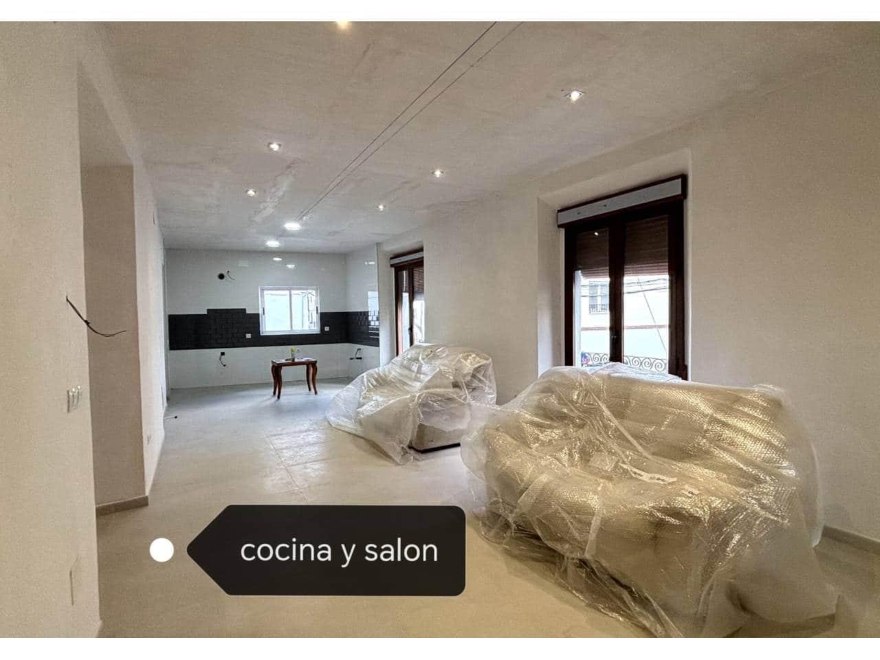 3 Zimmer Wohnung zu verkaufen in Baza - 100.000 € (Ref: 9552881)