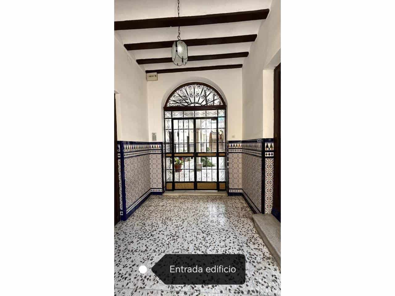 3 Zimmer Wohnung zu verkaufen in Baza - 100.000 € (Ref: 9552881)