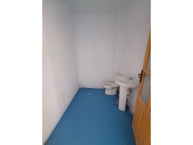 Gewerbe zu verkaufen in Baza - 27.000 € (Ref: 9552882)