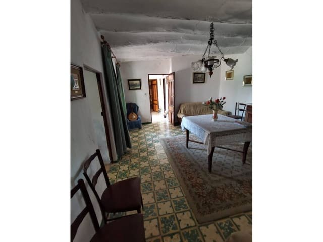 4 soveværelse Byhus til salg i Cúllar med garage - € 54.000 (Ref: 9552883)