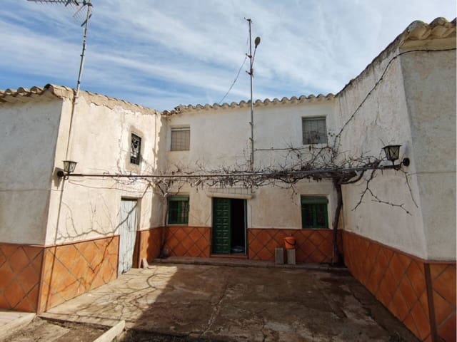 4 soveværelse Byhus til salg i Cúllar med garage - € 54.000 (Ref: 9552883)