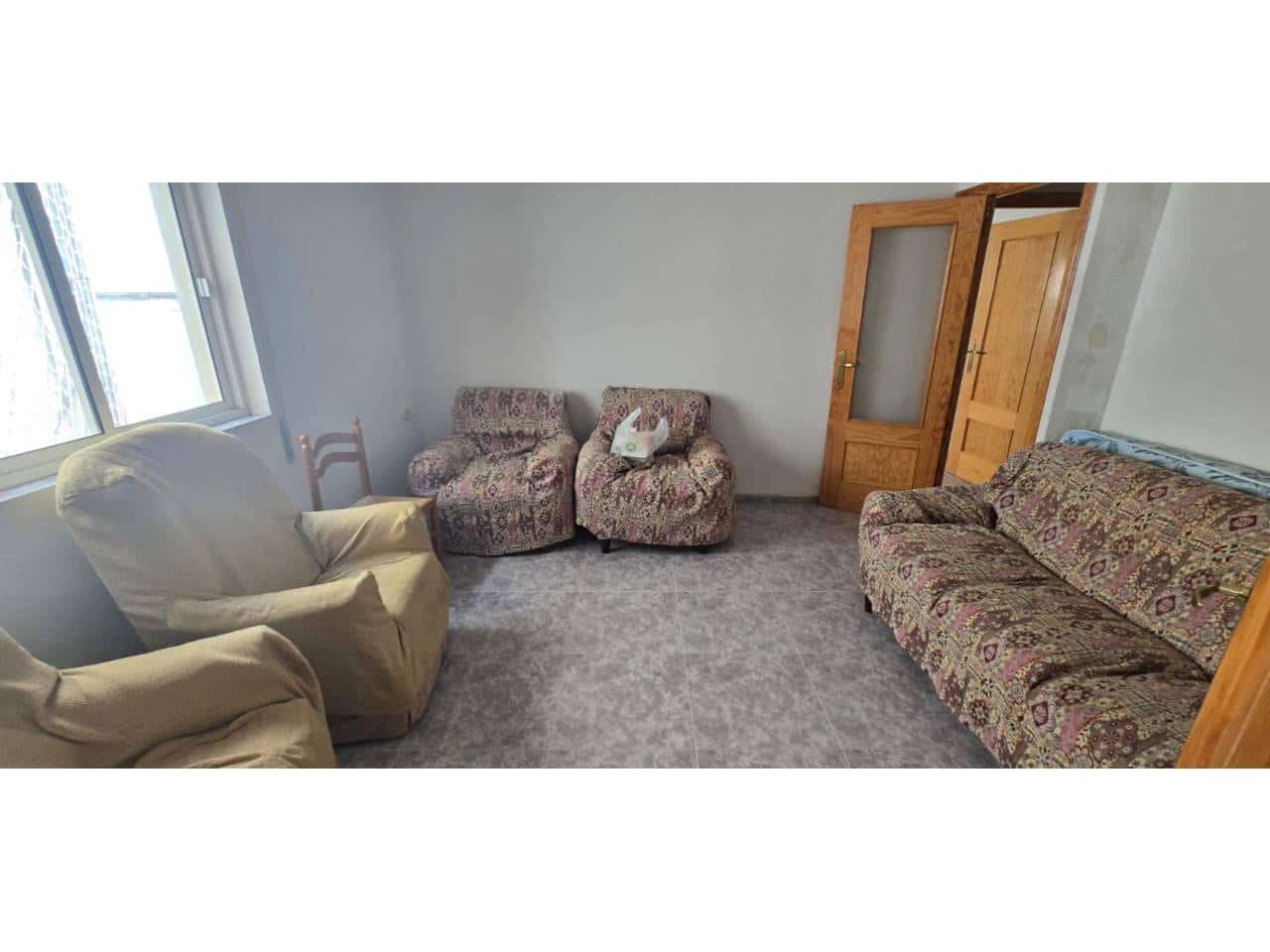 5 Zimmer Haus zu verkaufen in Baza - 72.000 € (Ref: 9552887)