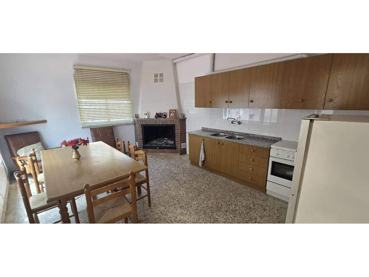 5 Zimmer Haus zu verkaufen in Baza - 72.000 € (Ref: 9552887)
