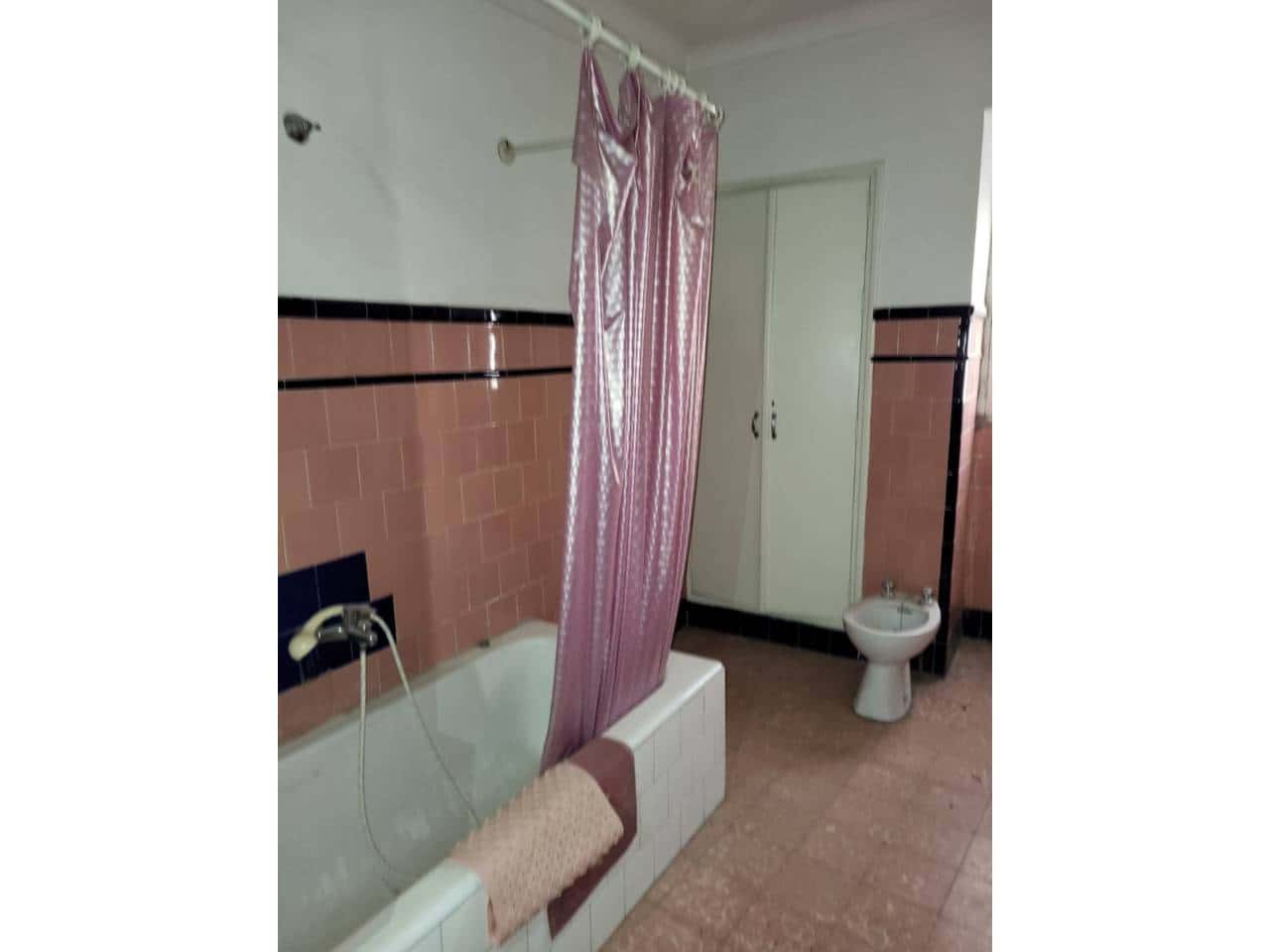 12 camera da letto Casa in vendita in Baza con garage - 140.000 € (Rif: 9552888)