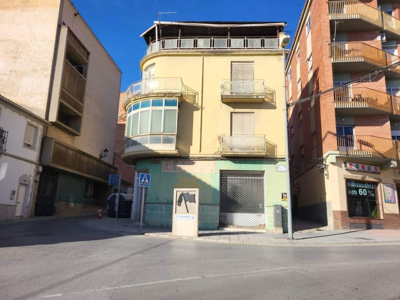 12 camera da letto Casa in vendita in Baza con garage - 140.000 € (Rif: 9552888)