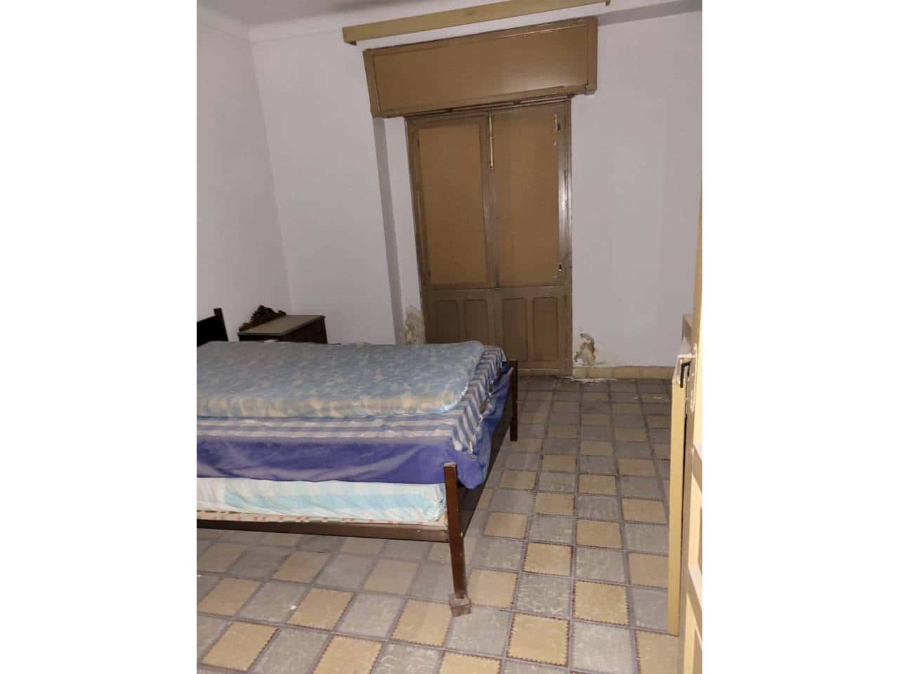 12 camera da letto Casa in vendita in Baza con garage - 140.000 € (Rif: 9552888)