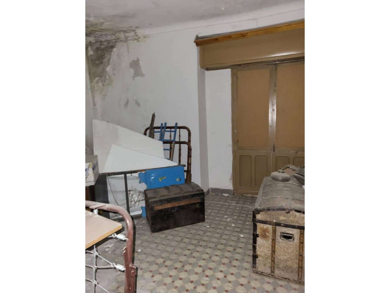 12 camera da letto Casa in vendita in Baza con garage - 140.000 € (Rif: 9552888)