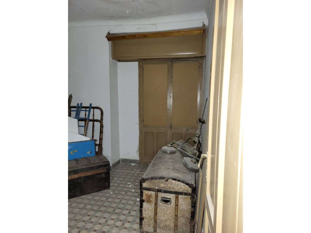 12 camera da letto Casa in vendita in Baza con garage - 140.000 € (Rif: 9552888)