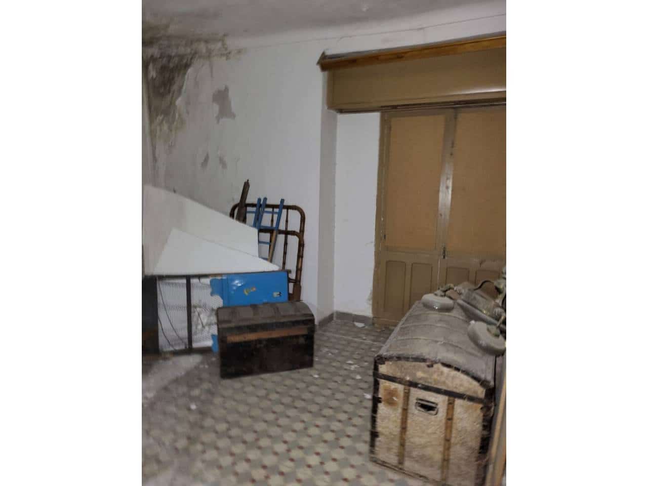 12 camera da letto Casa in vendita in Baza con garage - 140.000 € (Rif: 9552888)