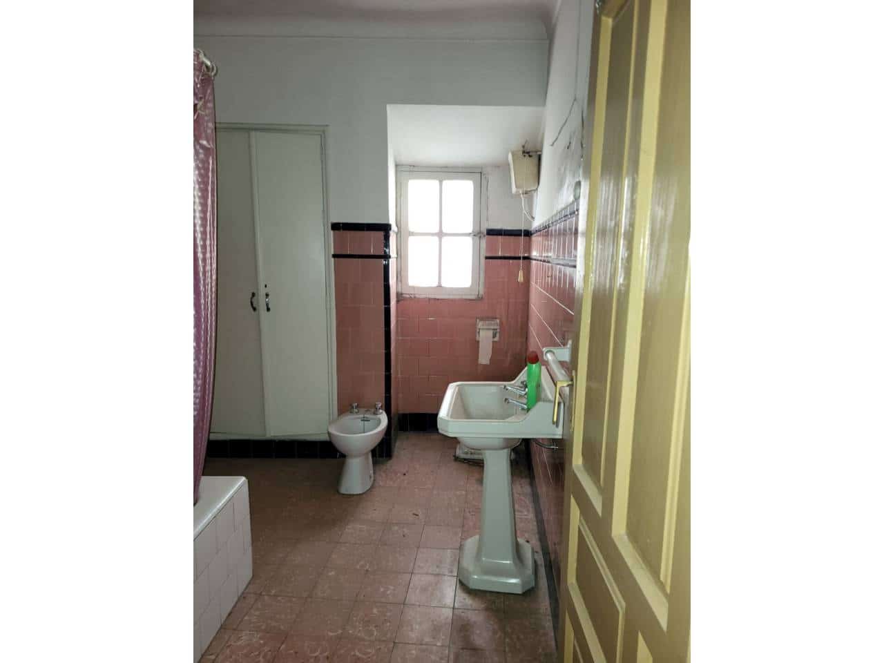 12 camera da letto Casa in vendita in Baza con garage - 140.000 € (Rif: 9552888)